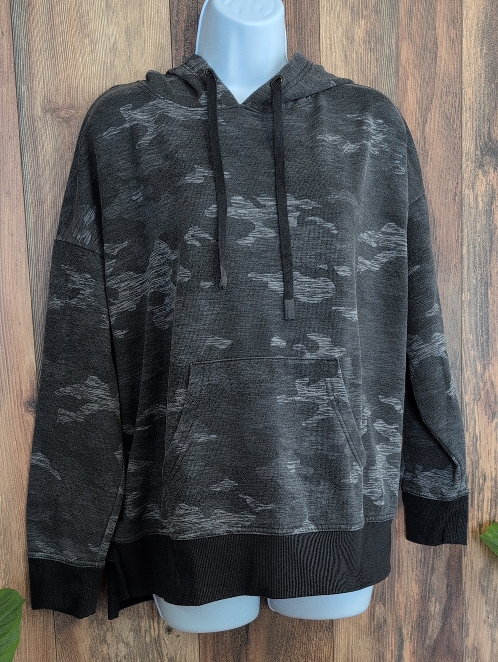 Athletic Works Camo Pullover Hoodie L T263